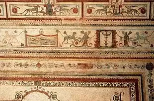Frasque grotesque à l'intérieur de la Domus Aurea