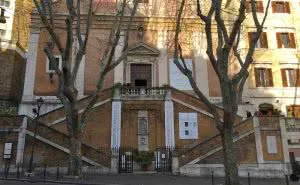 Façade église capucins