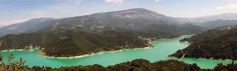 Lac de Salto et de Turano