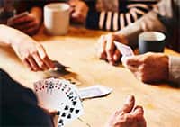 Jeu de cartes entre amis