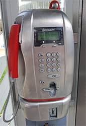 Cabine téléphonique en Italie