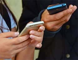 Consultation de téléphones mobiles