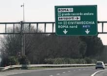 Panneau de direction Rome sur l'autoroute A1