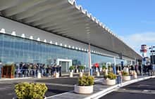 Entrée de l'aéroport Fiumicino à Rome