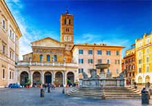 Place dans le quartier de Trastevere à Rome