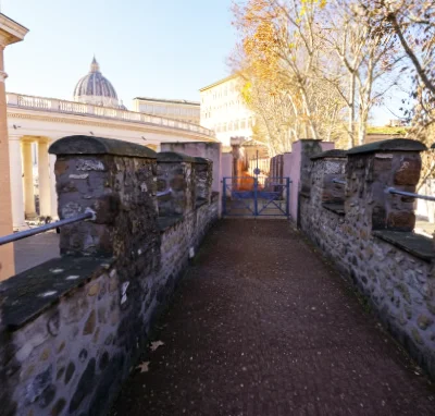 Passetto di Borgo arrivée côté Vatican